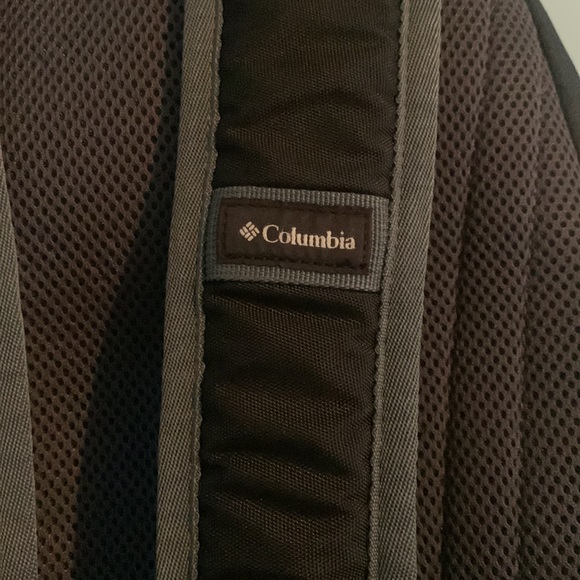 Columbia backpack, excellent condition, very minimal wear and tear if any. - Picture 3 of 7
